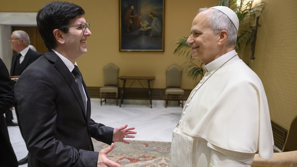 Dausey meeting with the Pope.