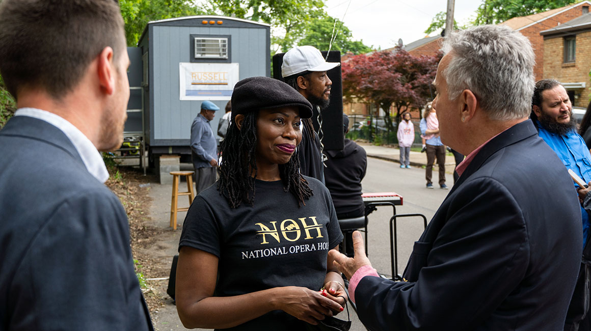 Jonnet Solomon talks with Rich Longo, Director of the Duquesne Small Business Development Center.