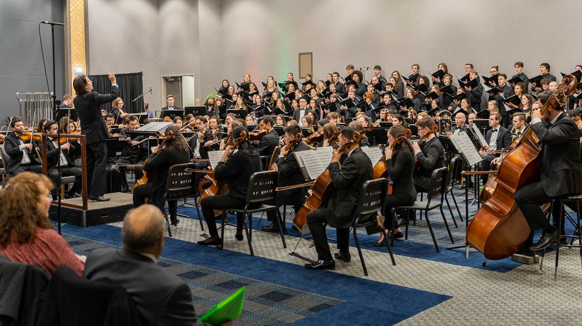 Duquesne Symphony Orchestra and Choirs perform