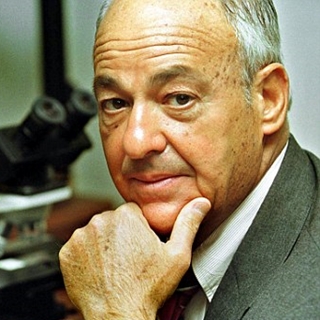 A picture of Dr. Wecht