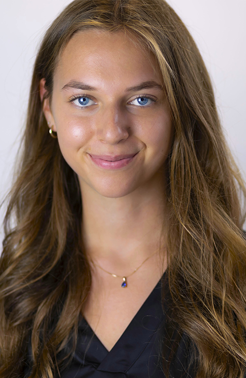 Natasha Karlik Headshot