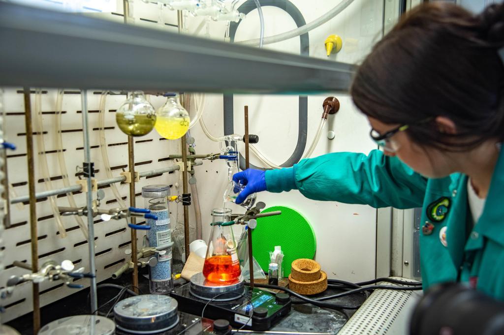 american chemical society certified Bachelor of Science in Chemistry degree program
