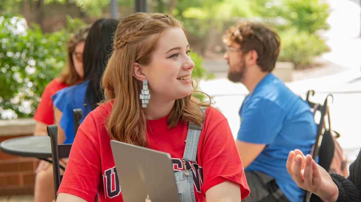 students working outside during summer term