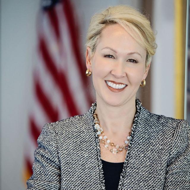 April Barton headshot