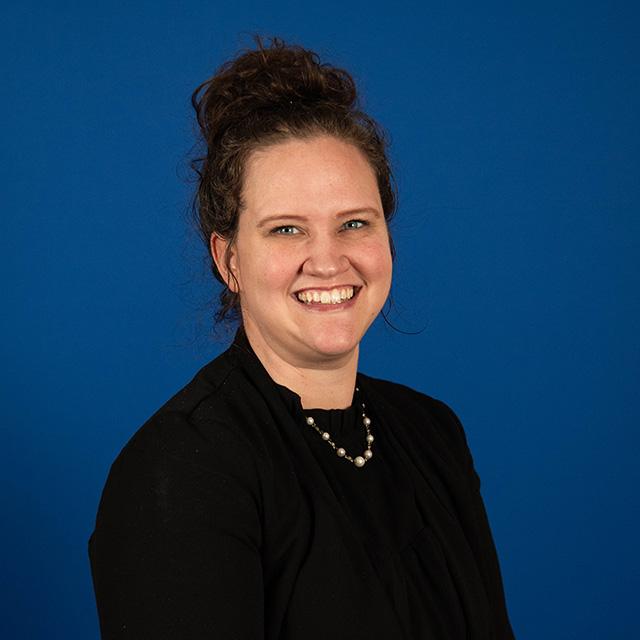 Jen Smith headshot