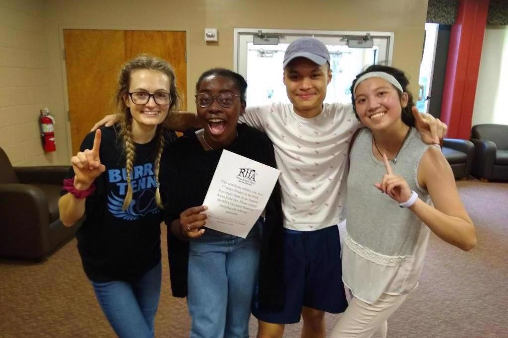 Students during the RHA Scavenger Hunt