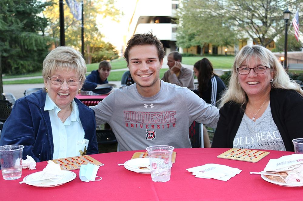 Duquesne student enjoys bingo with his mom and grandma