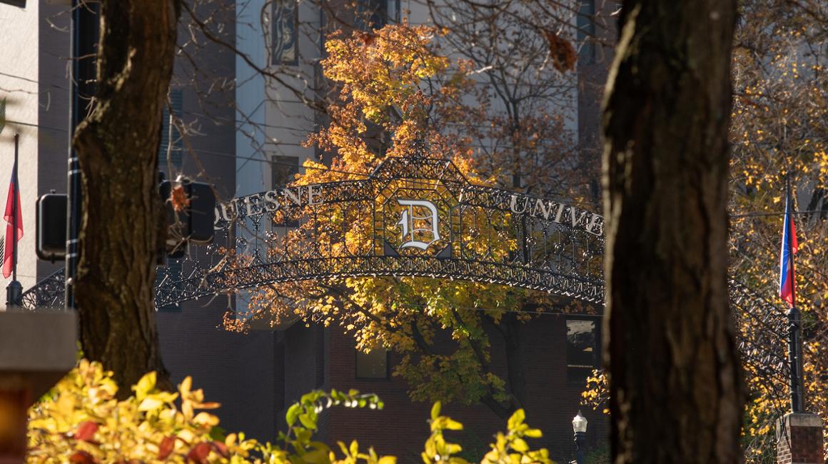 Duquesne Arch on Forbes Avenue