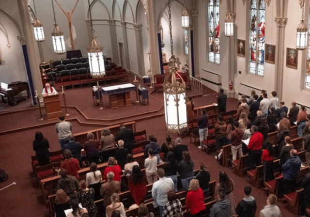 Mass in the Duquesne Chapel