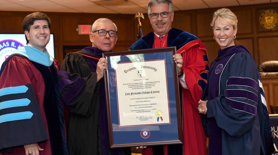 Four People with Honorary Degree